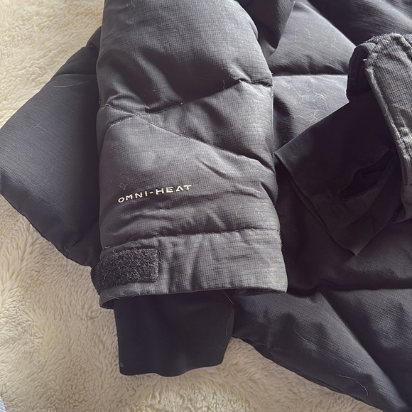 Columbia Puffer Jacket with Faux Fur Hood | Black | Size S | Winter Coat - Picture 6 of 10